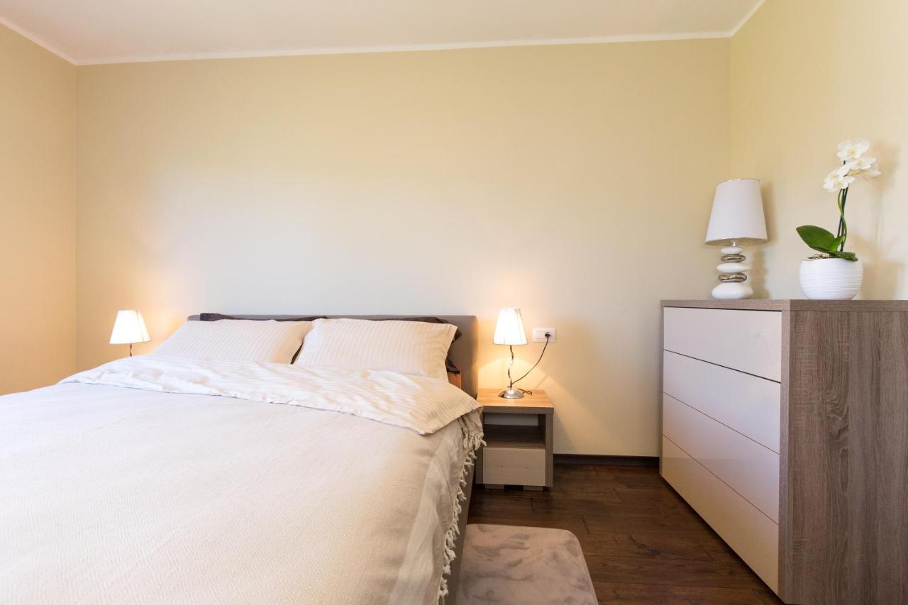 Deluxe Sea View Apartment Mate Balote Рийека Екстериор снимка