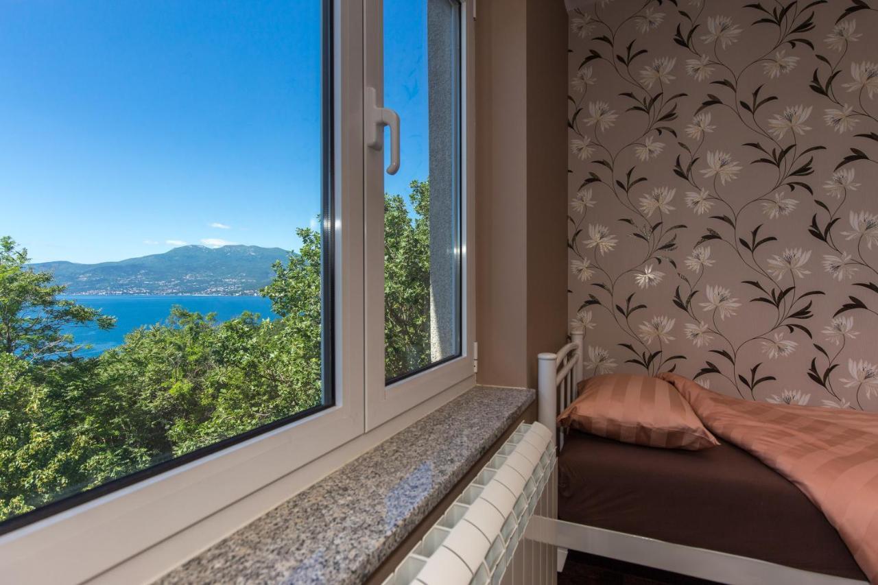 Deluxe Sea View Apartment Mate Balote Рийека Екстериор снимка
